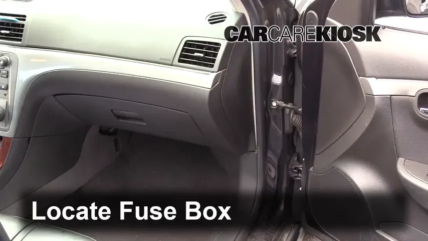 2009 Saturn Aura XR 3.6L V6 Fuse (Interior) Check